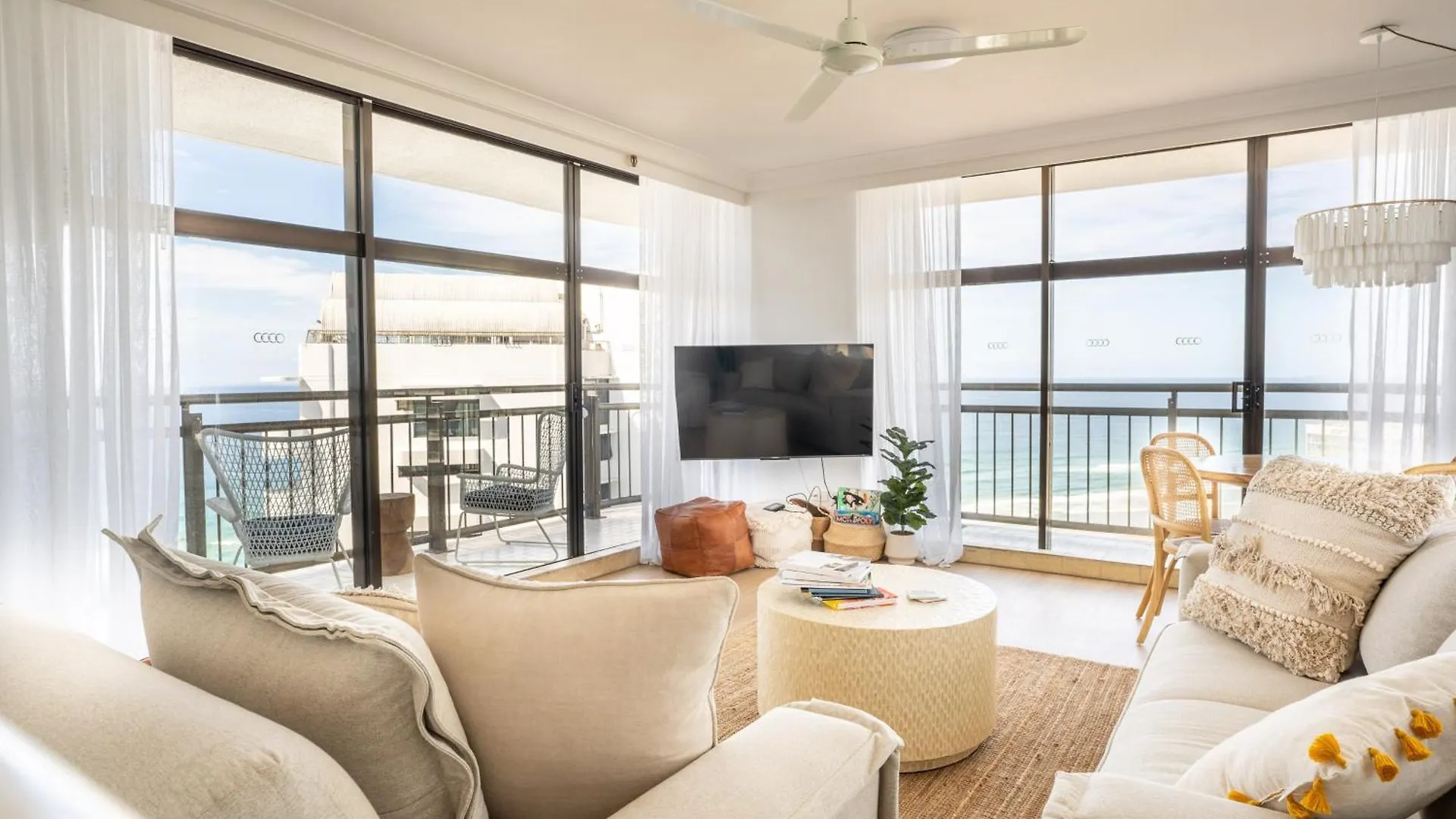 My Surfers Seaview Apartment Gold Coast