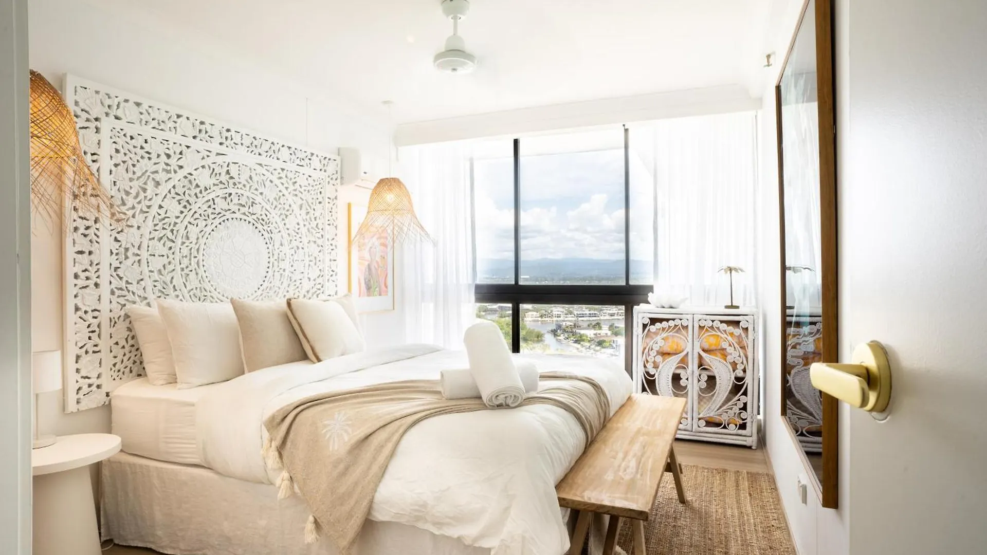 My Surfers Seaview Apartment Gold Coast