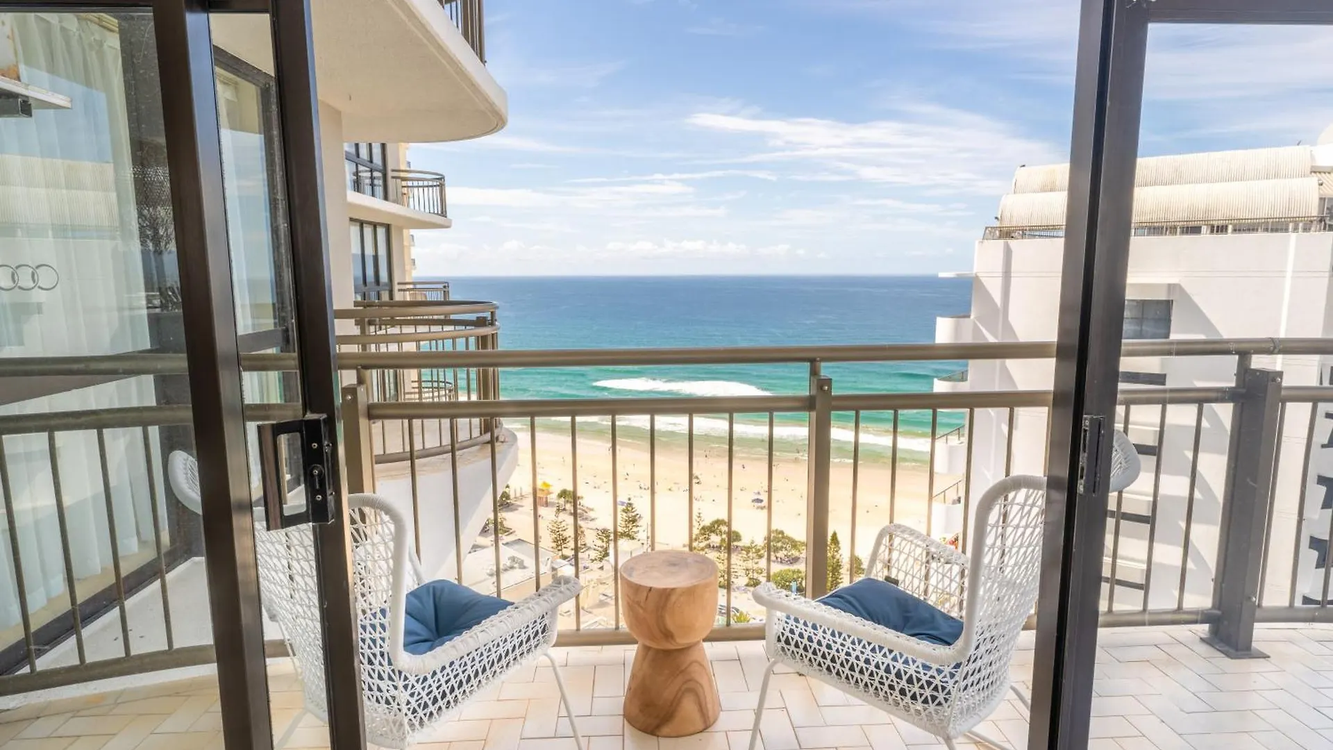 My Surfers Seaview Apartment Gold Coast
